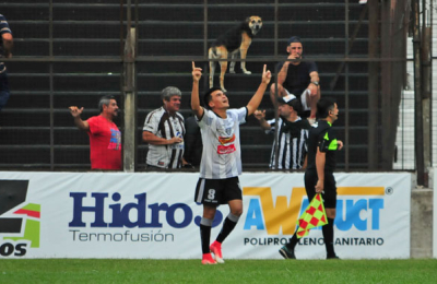 For Ever avanzó con autoridad ante Estudiantes