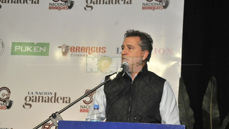 Gran Nacional Brangus: Etchevehere pasó por la Rural del Chaco sin anuncios