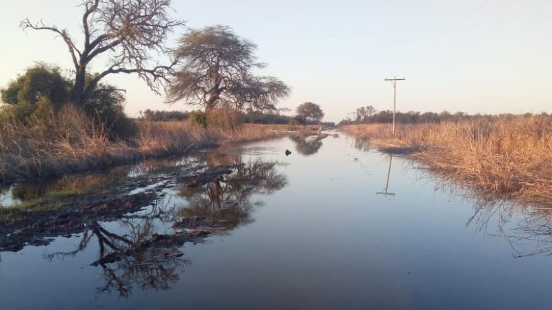 Preocupante situación de la ruta 13 entre Pinedo y Santiago del Estero