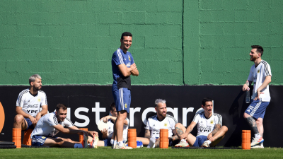 Scaloni sigue probando variantes