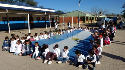 Un grupo de amigos solidarios llevó donaciones a Pampa del Infierno