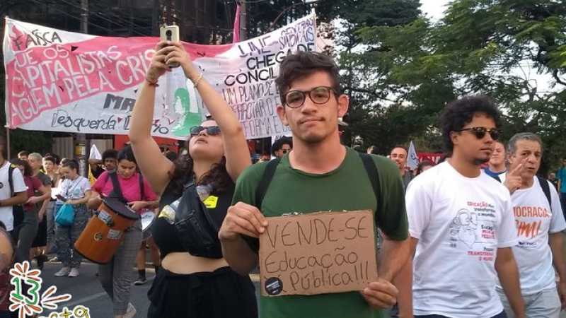 Brasil: protestas contra recortes al presupuesto de educación