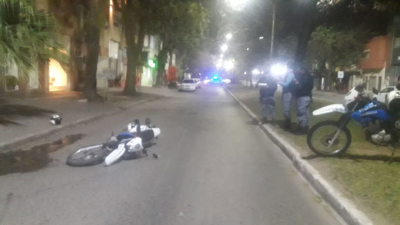 Rápido, furioso y con droga: eludió el control policial y chocó a dos efectivos de la Caminera
