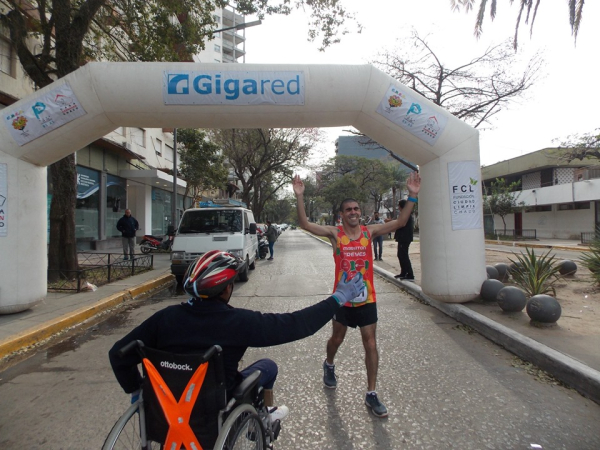 Gentileza de la fanpagede Facebook: Maratón Río Paraná.