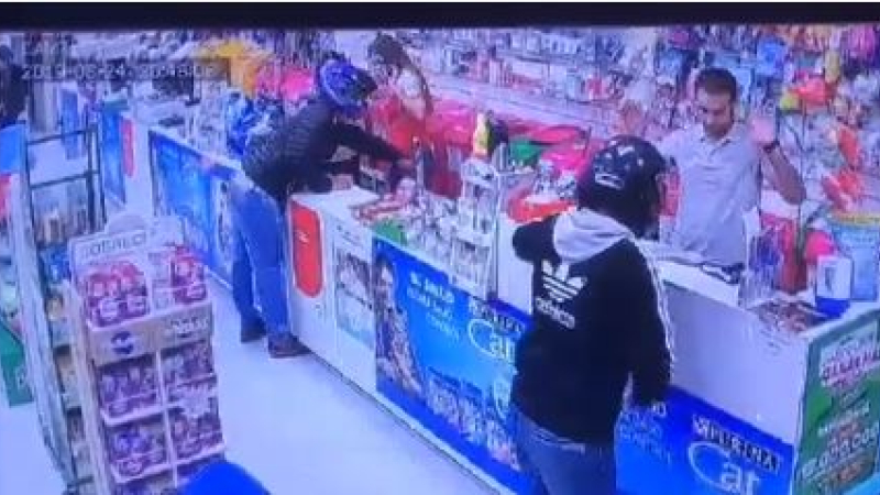 Armados se llevaron la recaudación en una tienda de mascotas de Resistencia