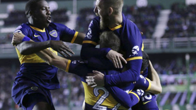Boca madrugó a Banfield y llegó a la cima