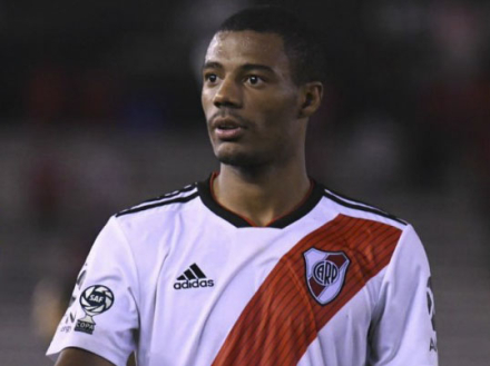 De la Cruz.jpg