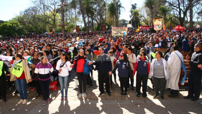 Jóvenes peregrinos en Itatí preocupados por la indiferencia y violencia que sufre la sociedad
