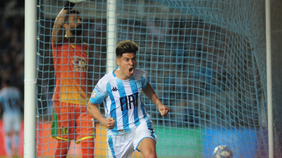 Racing volvió al triunfo y se prende en la Superliga