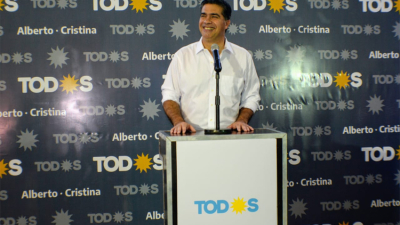 Capitanich invitó a la militancia a festejar en el Domo “si efectivamente las tendencias se corroboran”