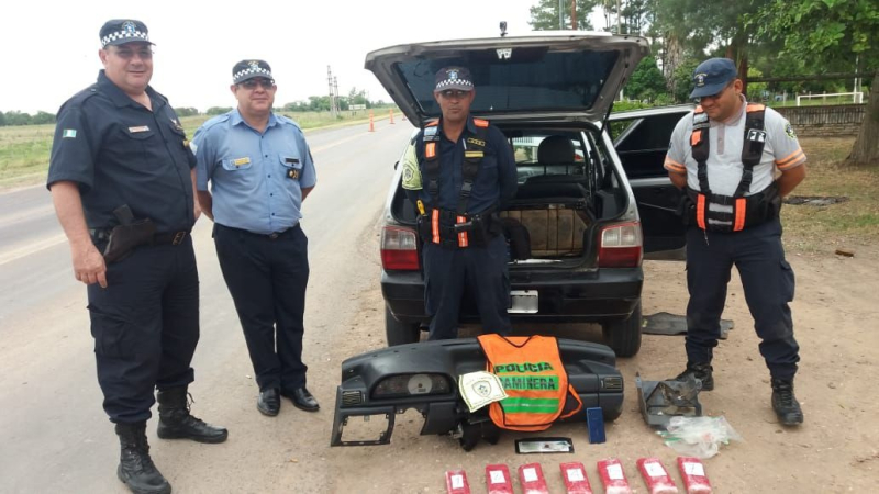 Quiso burlar el control pero no pudo: lo detuvieron con 7 panes de marihuana