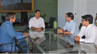 Comenzó la transición municipal: primera reunión entre Capitanich y Martínez