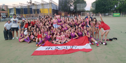 hcoeky tri campeonas.jpg