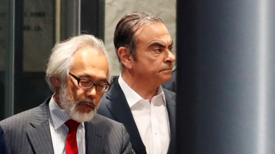 El exjefe de Nissan huyó al Líbano
