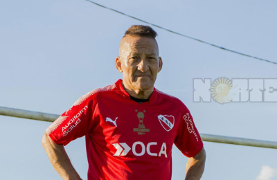 Futbolero de alma: a los 70 sigue brillando ⚽️