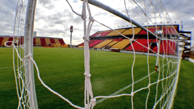 Golpe de timón: el Gobierno suspende todo el fútbol por el coronavirus ?️