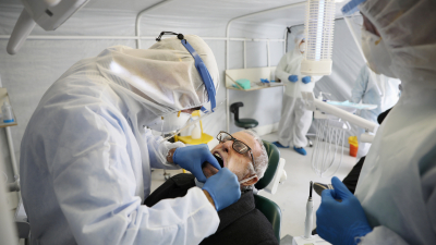 Los odontólogos, amenazados por el virus y jaqueados por la especulación