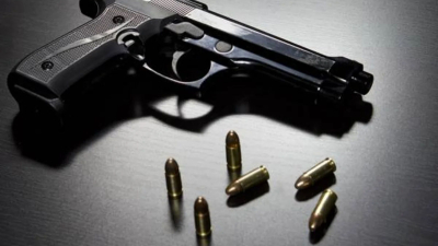 Empleados judiciales robaron armas secuestradas y las vendían por internet