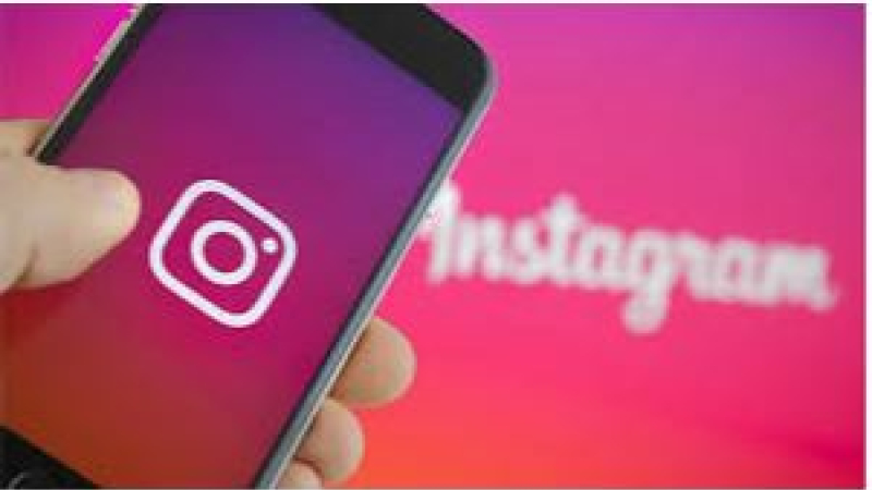 Artistas exhiben técnicas de dibujo, pintura y escultura por Instagram