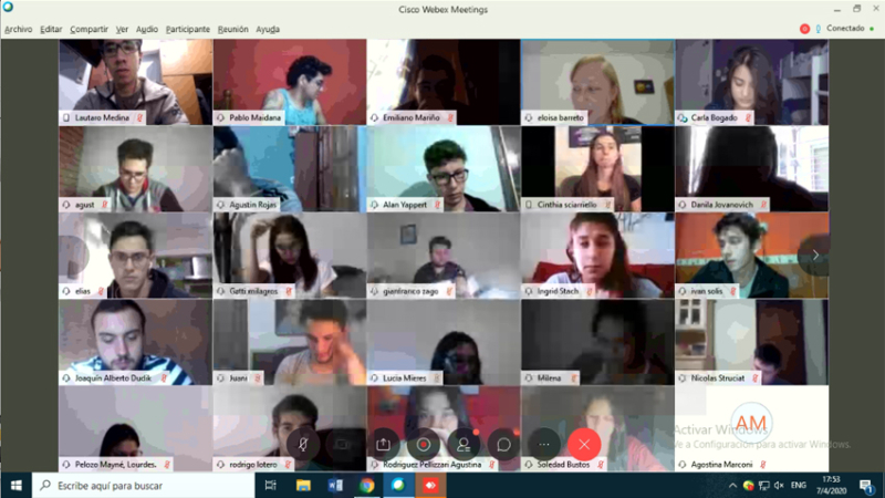 Alumnos de la Universidad de la Cuenca del Plata continúan el cursado online