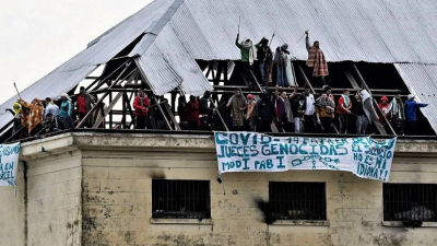 Concluyen negociaciones en cárcel de Devoto: crean un grupo de trabajo