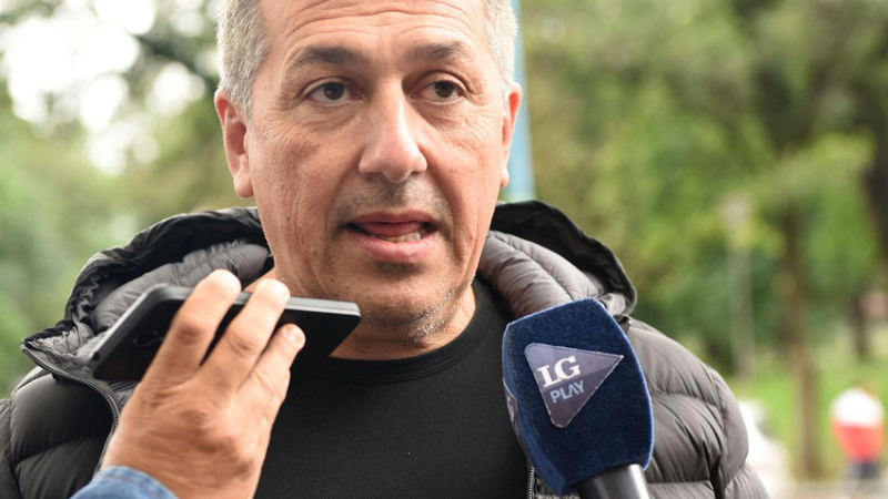 ‘‘Cree que su escritorio es más poderoso que la pelota‘‘