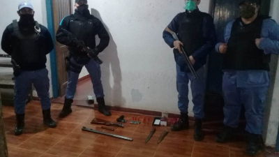 Corzuela: secuestraron varias armas a hombre que disparaba en plena calle
