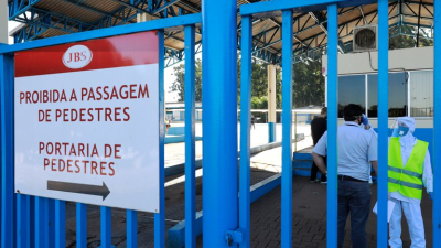 Brasil: brote de coronavirus en uno de los frigoríficos más importantes del país