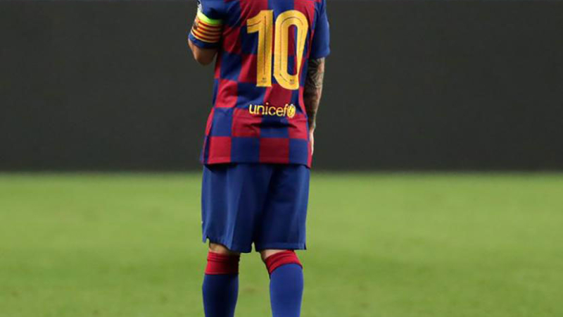 Leo Messi, el más grande de la historia del Barsa, en una triste despedida