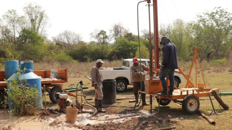 Intensifican perforaciones en la zona rural de Plaza por la sequía