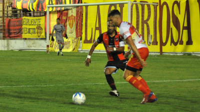 Sarmiento no levanta cabeza: cayó ante Douglas Haig y quedó lejos
