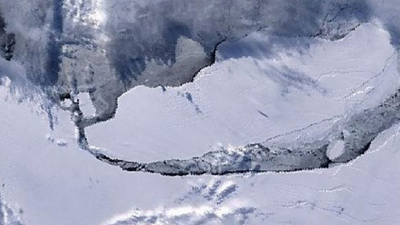 Gigantesco iceberg, a punto de impactar contra las Islas Georgias del Sur