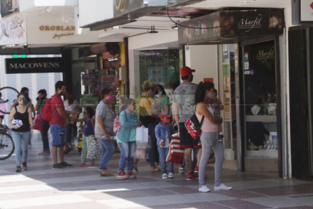 movimiento comercial 3.JPG
