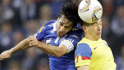 Piden revisión de relación entre demencia y cabecear el balón