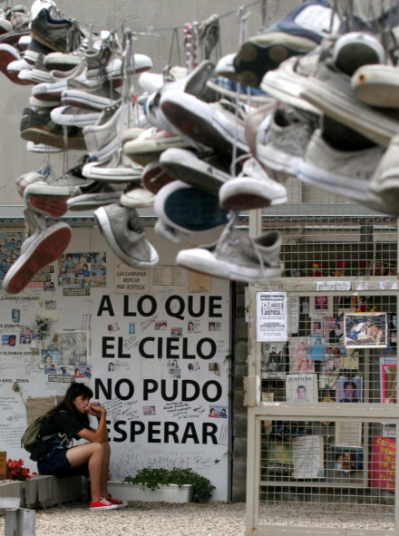 Zapatillas de Cromañon, todo un símbolo..jpg