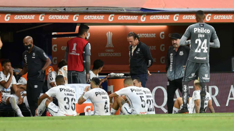 Alarmas encendidas en Boca luego de que dos jugadores de Santos dieran positivo