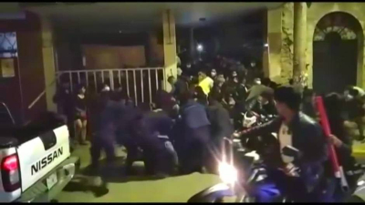 Avalancha humana en una discoteca de Bolivia durante una inspección