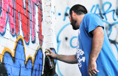 Cristian Ice, el grafitero chaqueño que traspasó los muros con su arte
