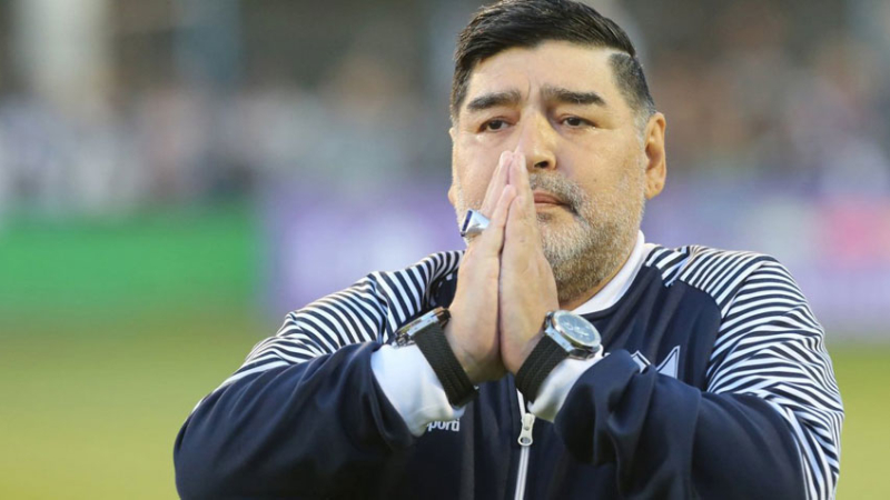 El juez autorizó a los fiscales a abrir los celulares de Diego Maradona
