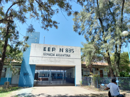 835.jpg