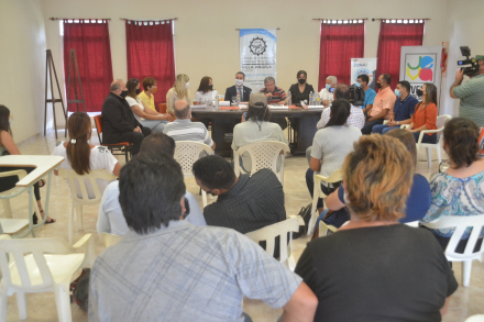 presentacion educativa uncaus (2).JPG