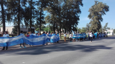 Docentes de Charata se manifestaron en la ruta 89