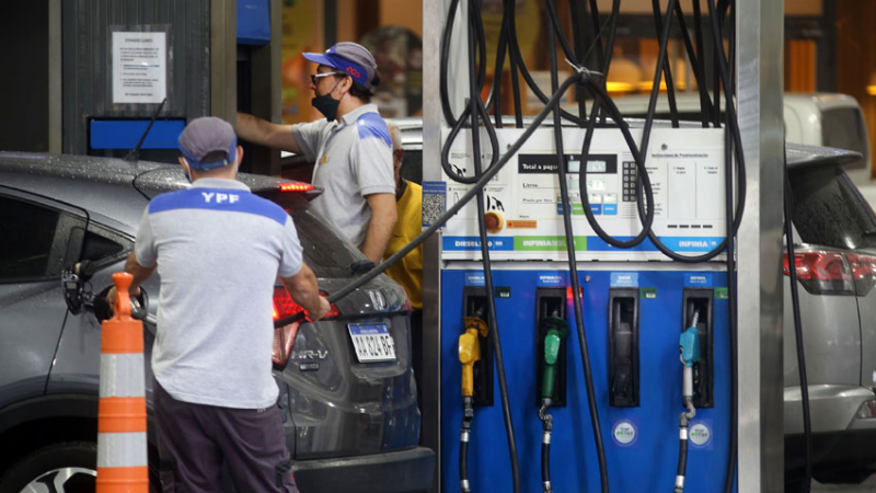 Naftas: estiman un aumento del 5% la próxima suba en pizarras