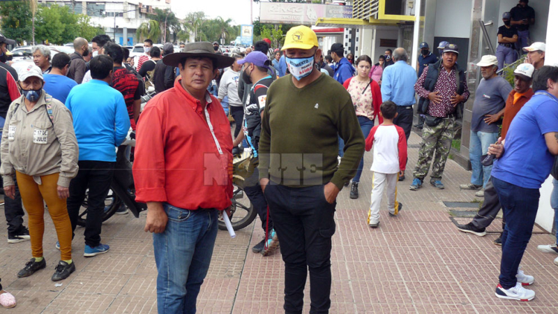 Movimientos sociales redoblan la apuesta y marchan por la renuncia de Chapo