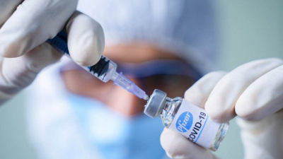 Los términos que impuso Pfizer para vender su vacuna a la Unión Europea