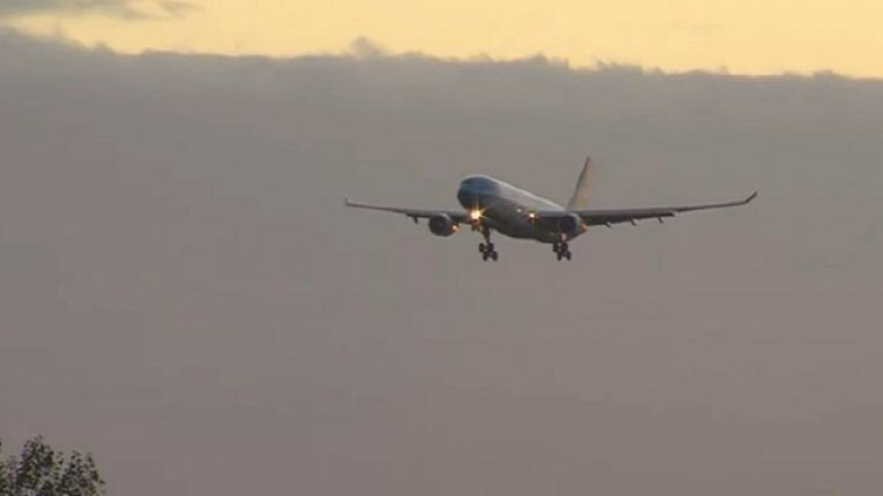 Llegó otro vuelo de China con más dosis de la vacuna Sinopharm