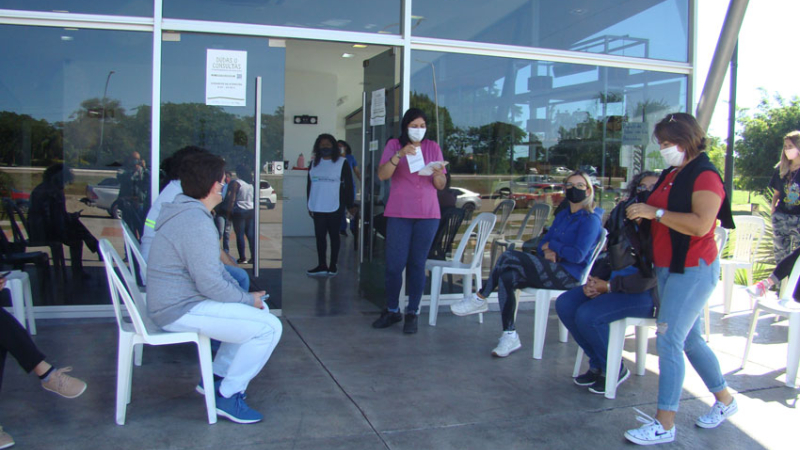 Vacunan a menores de 60 años con acreditación de enfermedad de base