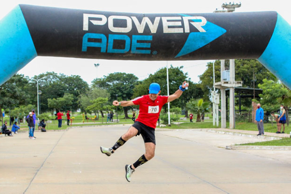 Media Maratón Río Paraná: el Chaco vivió una fiesta runner que marcó la vuelta de las carreras urbanas