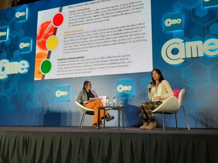 Victoria Giarrizzo y Ana Gárriz.jpg