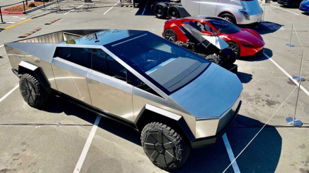 teslas.jpg